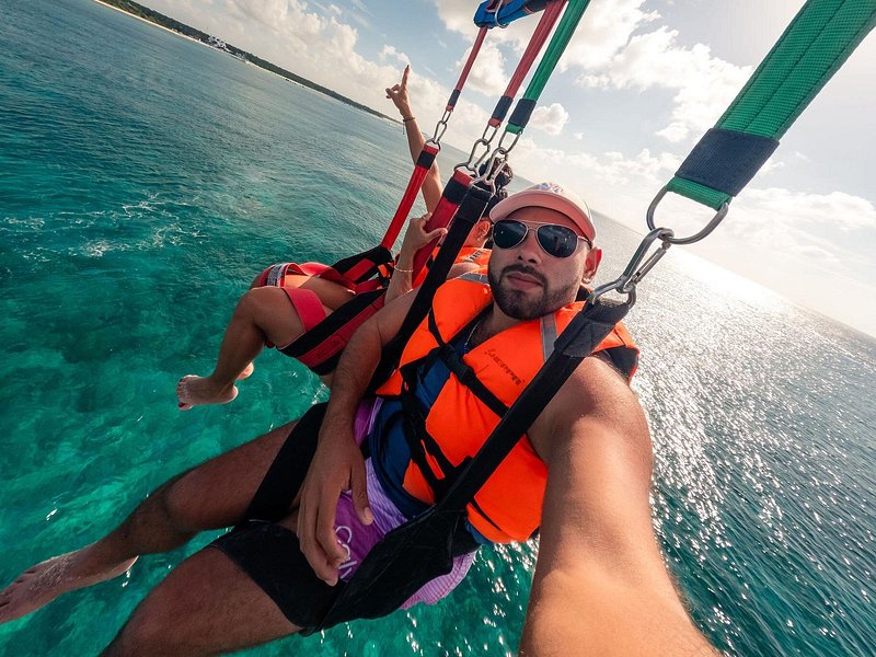 Parasailing Adventure – Soar Over Punta Cana’s Coastline